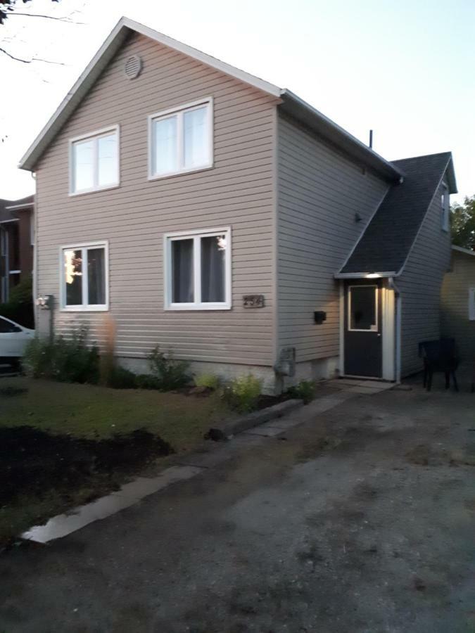 Willow B Inn Kingsville Экстерьер фото